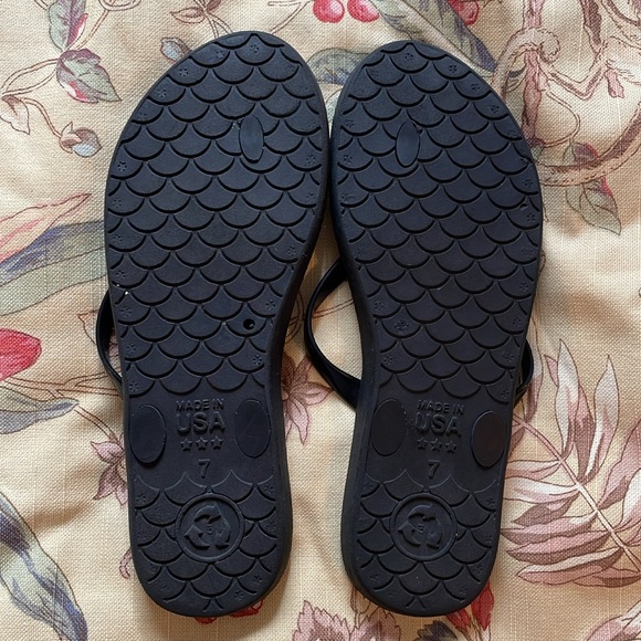 OKABASHI Flip-Flops - Picture 2 of 4